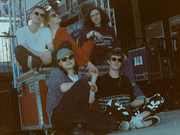 W.H. Lung cover new wave/cosmic classic ‘High Pressure Days’ by The Units – with video nodding to Talking Heads and iconic ‘big suit’ era – ahead of tour